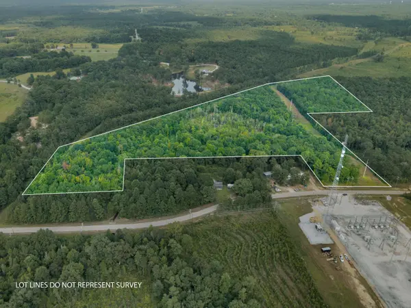 24 Ac Lynn Ray Rd.
