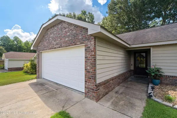 40 S Ambrose, Hattiesburg, MS 39402