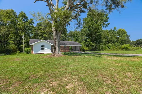 1771 Old Hwy 35 N, Columbia, MS 39429