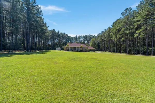 11 Maple Dr., Ellisville, MS 39437