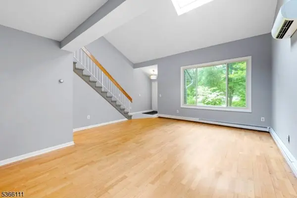 1 Lee Hill Rd, Byram Twp., NJ 07821