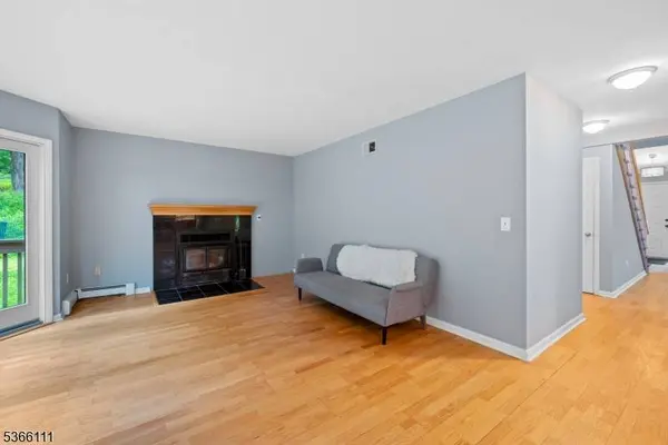 1 Lee Hill Rd, Byram Twp., NJ 07821