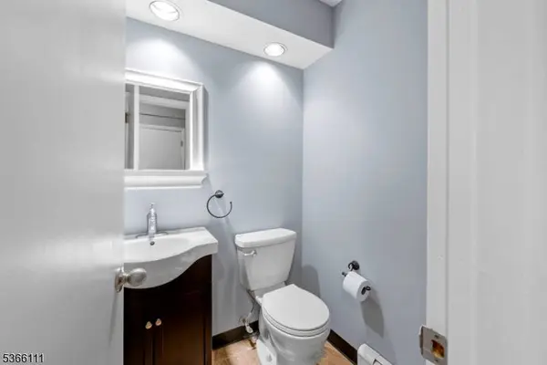 1 Lee Hill Rd, Byram Twp., NJ 07821