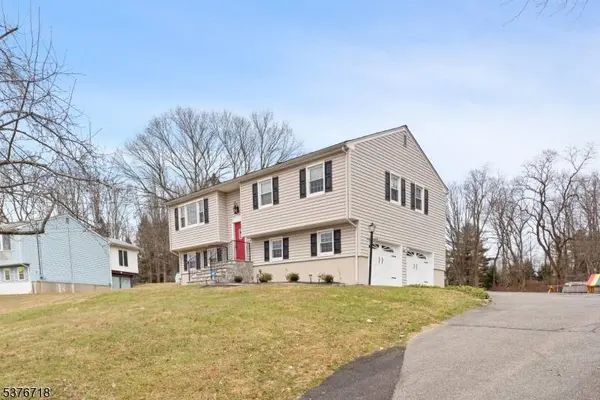 11 Meadow Ln, Mansfield Twp., NJ 07840
