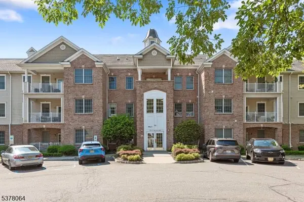 39 Zachary Way, Mount Arlington Boro, NJ 07856