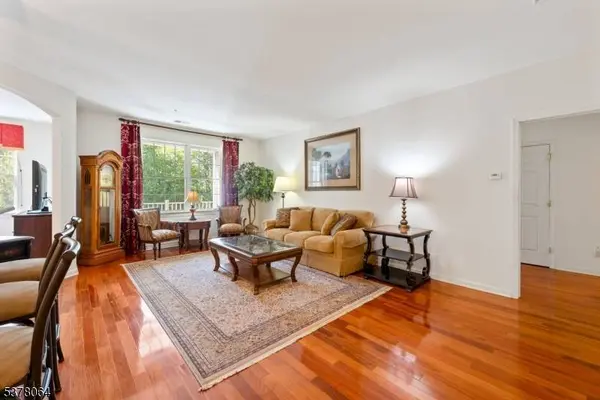 39 Zachary Way, Mount Arlington Boro, NJ 07856