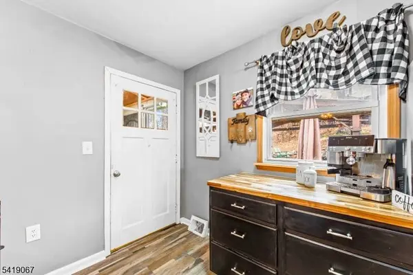 111 N Shore Rd, Byram Twp., NJ 07821