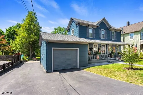 11 New St, Stanhope Boro, NJ 07874