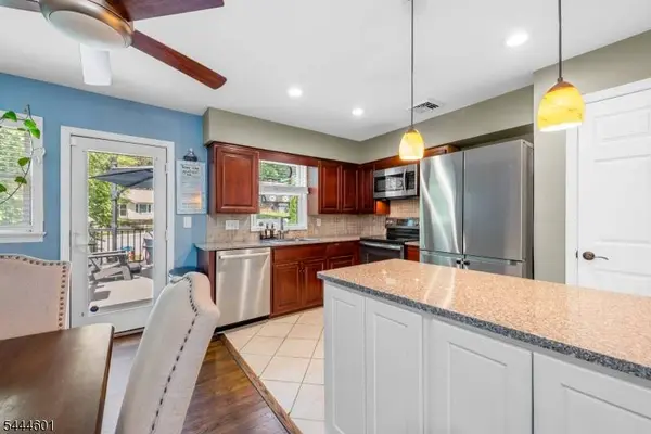 561 Rogers Dr, Roxbury Twp., NJ 07850