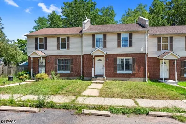 4 Dandridge Dr, Newark City, NJ 07108