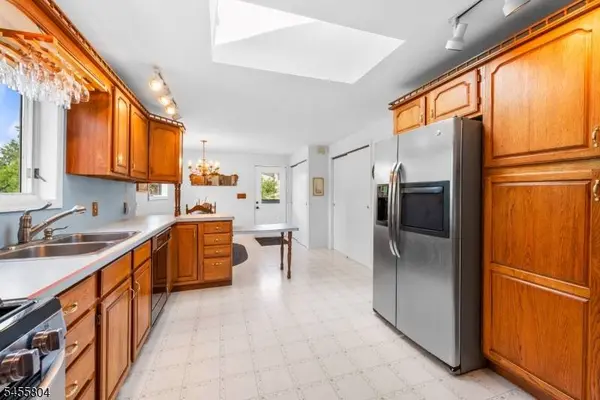 39 Cornhollow Rd, Roxbury Twp., NJ 07876