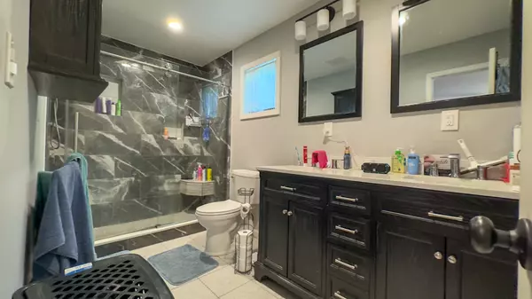 Shirley, NY 11967-1525,23 Kingsland Ave