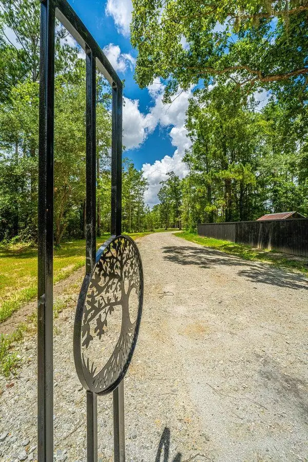 559 Southern Acres Ln, Summerville, SC 29486