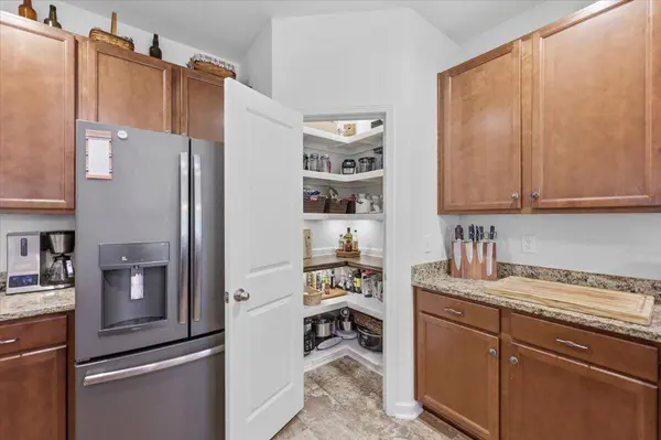 518 Adalina Dr, Goose Creek, SC 29445