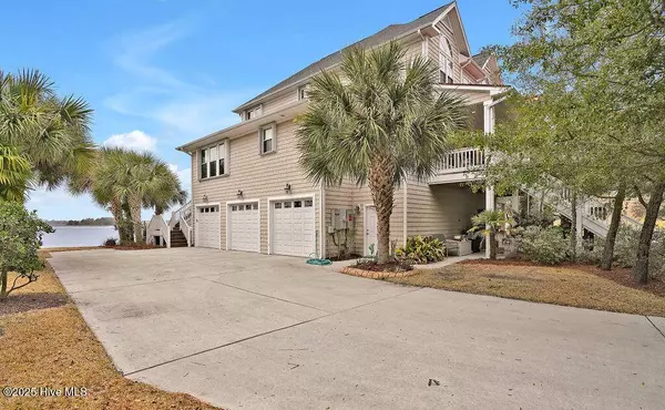 8614 Shipwatch DR, Wilmington, NC 28412