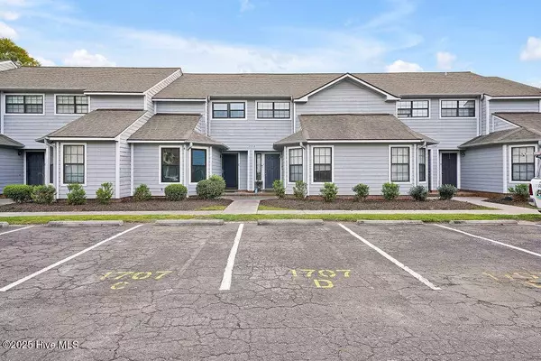 1707 41st ST #Apt E, Wilmington, NC 28403