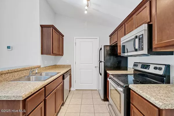 4429 Jay Bird CIR #Unit 201, Wilmington, NC 28412