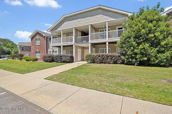 4429 Jay Bird CIR #Unit 201, Wilmington, NC 28412