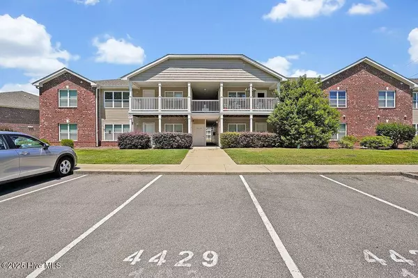 4429 Jay Bird CIR #Unit 201, Wilmington, NC 28412