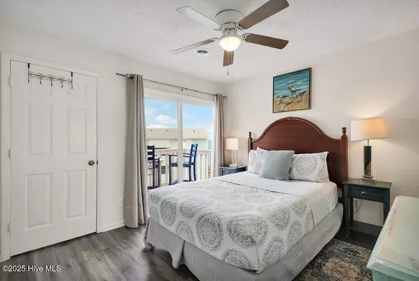 1615 Carolina Beach AVE N #Apt E15, Carolina Beach, NC 28428