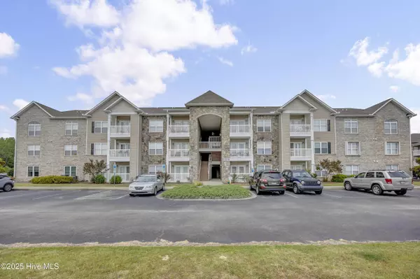 618 Condo Club DR #Unit 308, Wilmington, NC 28412
