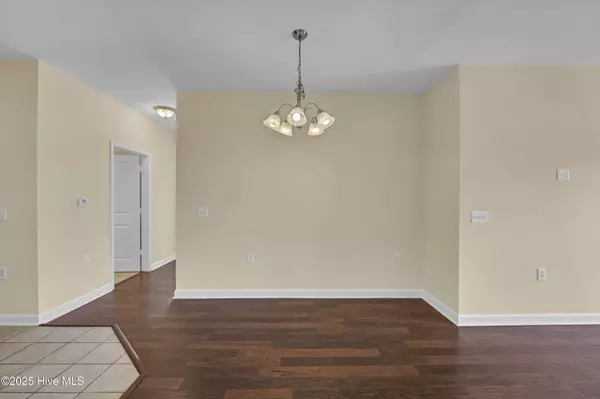 618 Condo Club DR #Unit 308, Wilmington, NC 28412