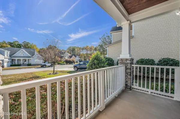 333 Tall Ships LN, Hampstead, NC 28443