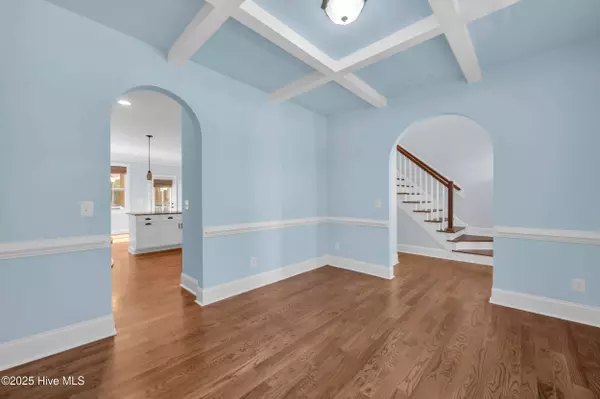 333 Tall Ships LN, Hampstead, NC 28443