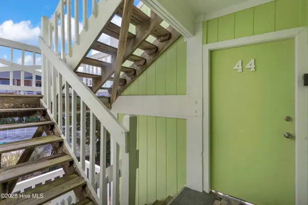 1618 Canal DR #Apt C44, Carolina Beach, NC 28428