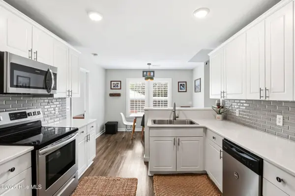 8504 Lakeview DR, Wilmington, NC 28412