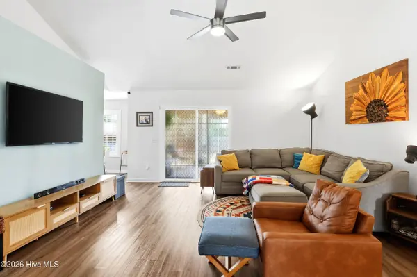 8504 Lakeview DR, Wilmington, NC 28412