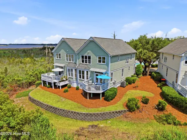 233 River Gate LN, Wilmington, NC 28412