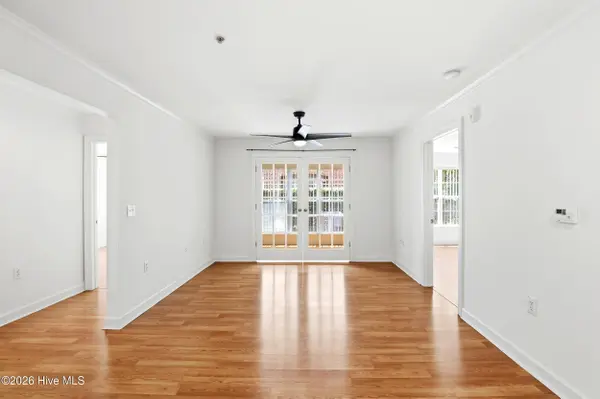 2820 Bloomfield LN #Unit 105, Wilmington, NC 28412