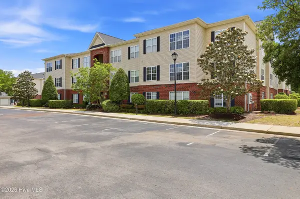 2820 Bloomfield LN #Unit 105, Wilmington, NC 28412