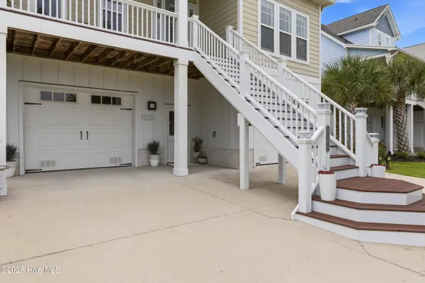 8020 Cotton Rose CT, Wilmington, NC 28412