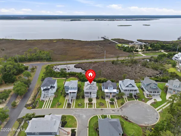 8020 Cotton Rose CT, Wilmington, NC 28412