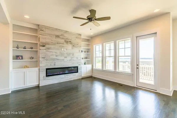 8012 Cotton Rose CT, Wilmington, NC 28412