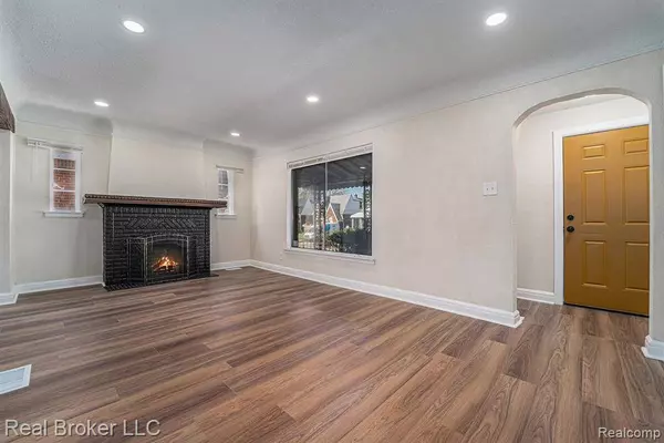 15066 APPOLINE Street, Detroit, MI 48227