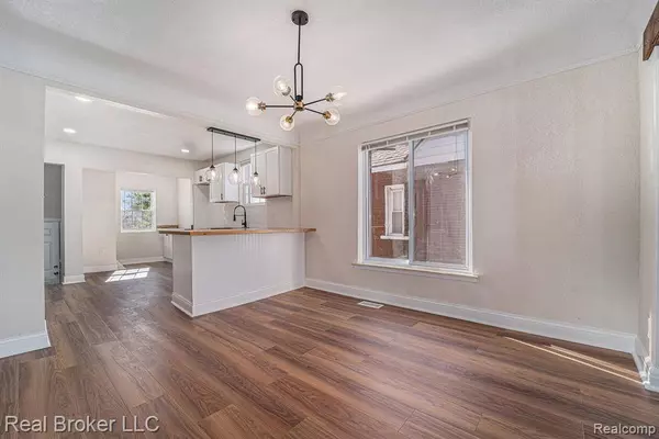 15066 APPOLINE Street, Detroit, MI 48227