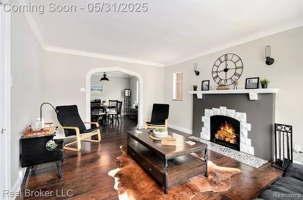 5585 BUCKINGHAM Avenue, Detroit, MI 48224