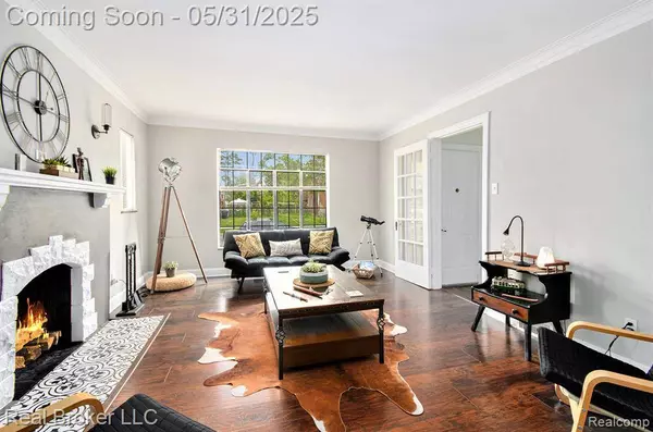 5585 BUCKINGHAM Avenue, Detroit, MI 48224