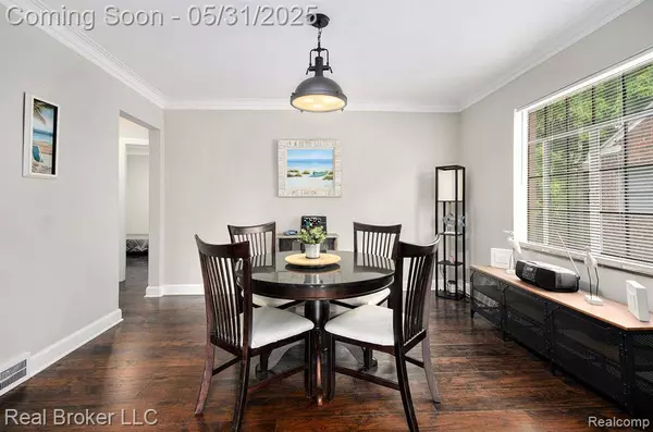 5585 BUCKINGHAM Avenue, Detroit, MI 48224