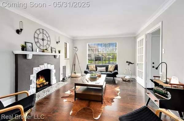 5585 BUCKINGHAM Avenue, Detroit, MI 48224