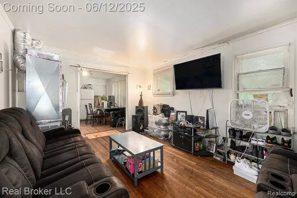 15036 BLACKSTONE Street, Detroit, MI 48223