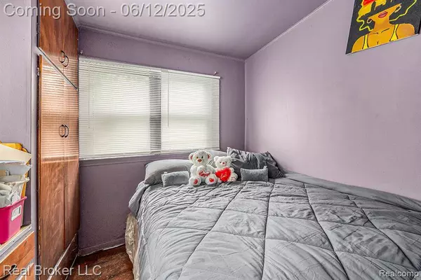 15036 BLACKSTONE Street, Detroit, MI 48223