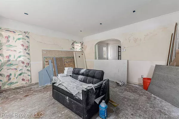 9236 Manistique Street, Detroit, MI 48224