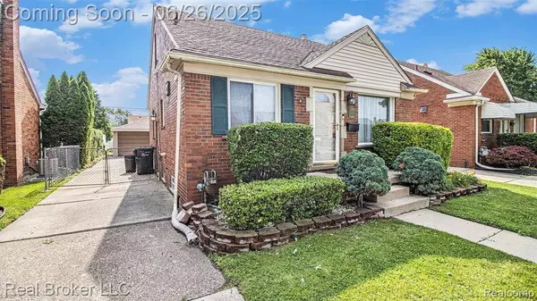 9269 Hubert Avenue, Allen Park, MI 48101