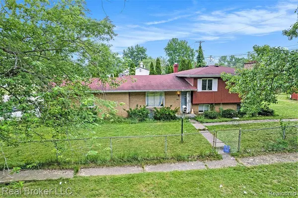 2236 Rosenfield Drive, Flint, MI 48505