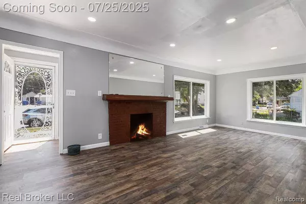 8301 Dodge Avenue, Warren, MI 48089