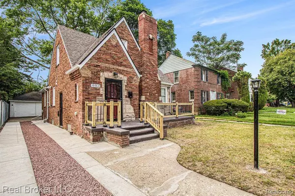 15763 Mansfield Street, Detroit, MI 48227